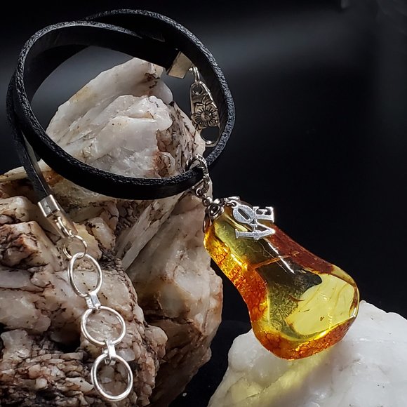 Amber Jewelry Large Genuine Amber LOVE Pendant Leather Necklace Designer Choker - Picture 2 of 9